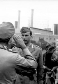 Bundesarchiv_Bild_101I-304-0604A-30,_Italien,_italienische_Kriegsgefangene