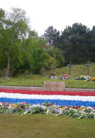 1280px-Herdenking_Waalsdorpervlakte_2009
