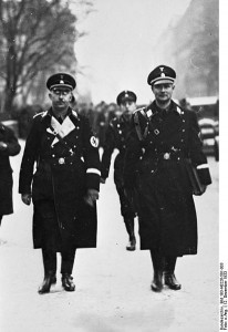412px-Bundesarchiv_Bild_183-H0226-501-003,_Berlin,_Reichstagseröffnung,_Himmler,_Karl_Wolff_(r.)