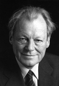 426px-Bundesarchiv_B_145_Bild-F057884-0009,_Willy_Brandt