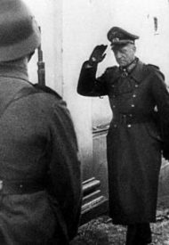 634113922-emilio-esteban-infantes-georg-lindemann-spanischer-soldat-salutieren