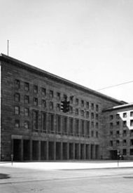 Bundesarchiv_Bild_146-1979-074-36A,_Berlin,_Reichsluftfahrtministerium