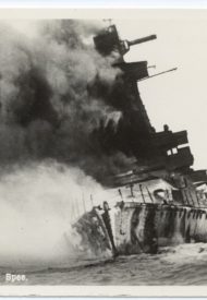 Graff_Spee_burning_1939