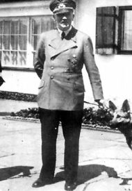 400973-hitler-dogs