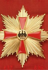 German_order_merit_with_special_sash