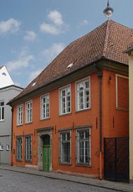 220px-HausHeineken-01