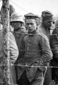 German-POWs-France-700×390
