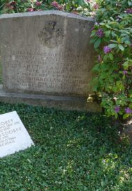 Grabstätte_Hans_Langsdorff,_Düsseldorf_Nordfriedhof,_2015
