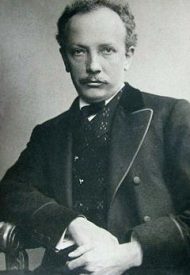 13380799_135408468188