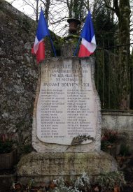 Monument_du_martyr_à_Dortan