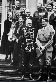 august-von-mackensen-adolf-hitler-von-neurath-von-fritsch-and-von-C4596B