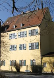 Schloss_Leutstetten-1