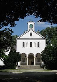 220px-Ostfriedhof_Muenchen_Krematorium-1