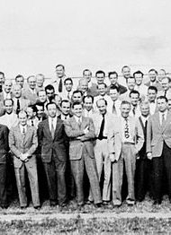 600px-Project_Paperclip_Team_at_Fort_Bliss