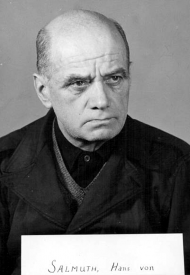 Generaloberst_Hans_von_Salmuth_als_angeblicher_Kriegsverbrecher_vor_dem_Nürnberger_Tribunal