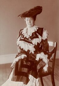 Edith_Kermit_Carow_Roosevelt_by_Frances_Benjamin_Johnston