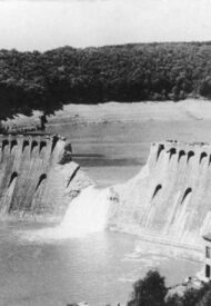 Bundesarchiv_Bild_183-C0212-0043-012,_Edertalsperre,_Zerstörung
