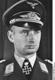 Bundesarchiv_Bild_146-1985-015-20,_Hajo_Herrmann